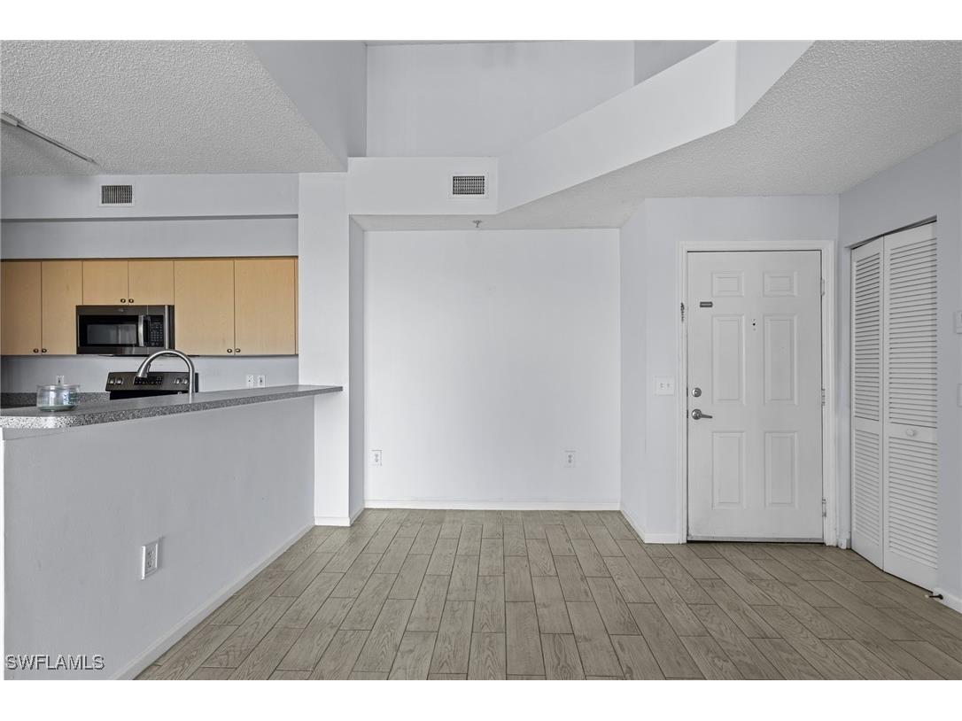 1105 Reserve Court #305 Naples FL 34105 226003900 image5