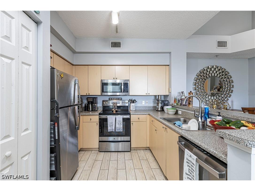 1105 Reserve Court #305 Naples FL 34105 226022087 image44