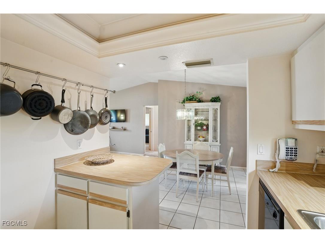 1105 SE 17th Terrace Cape Coral FL 33990 2025020239 image12