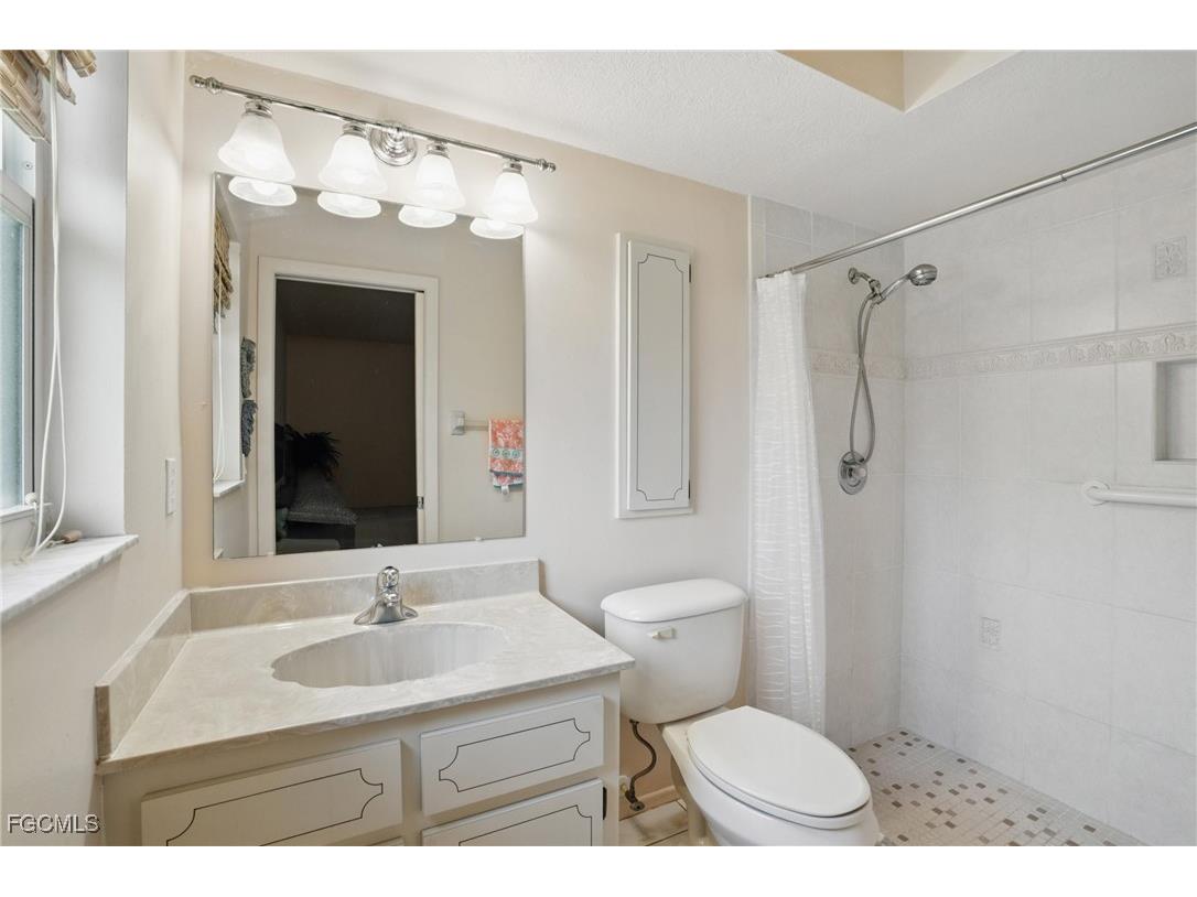 1105 SE 17th Terrace Cape Coral FL 33990 2025020239 image16