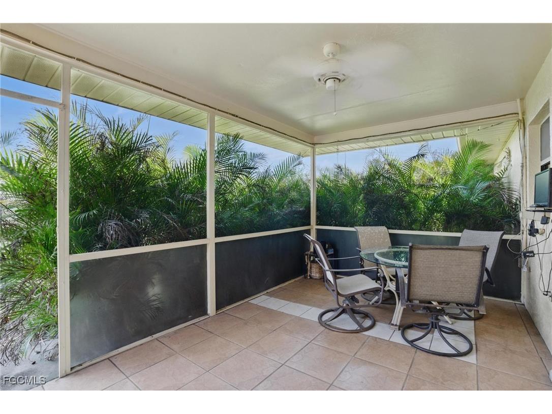 1105 SE 17th Terrace Cape Coral FL 33990 2025020239 image24