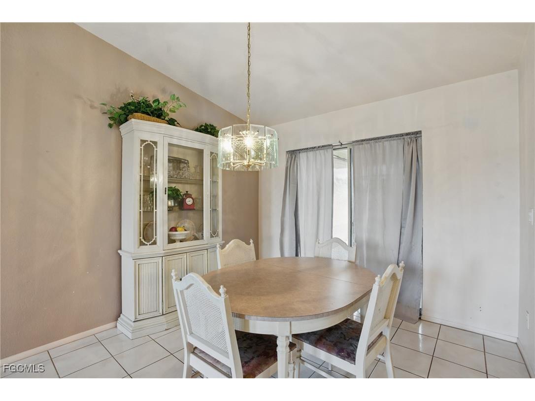 1105 SE 17th Terrace Cape Coral FL 33990 2025020239 image8