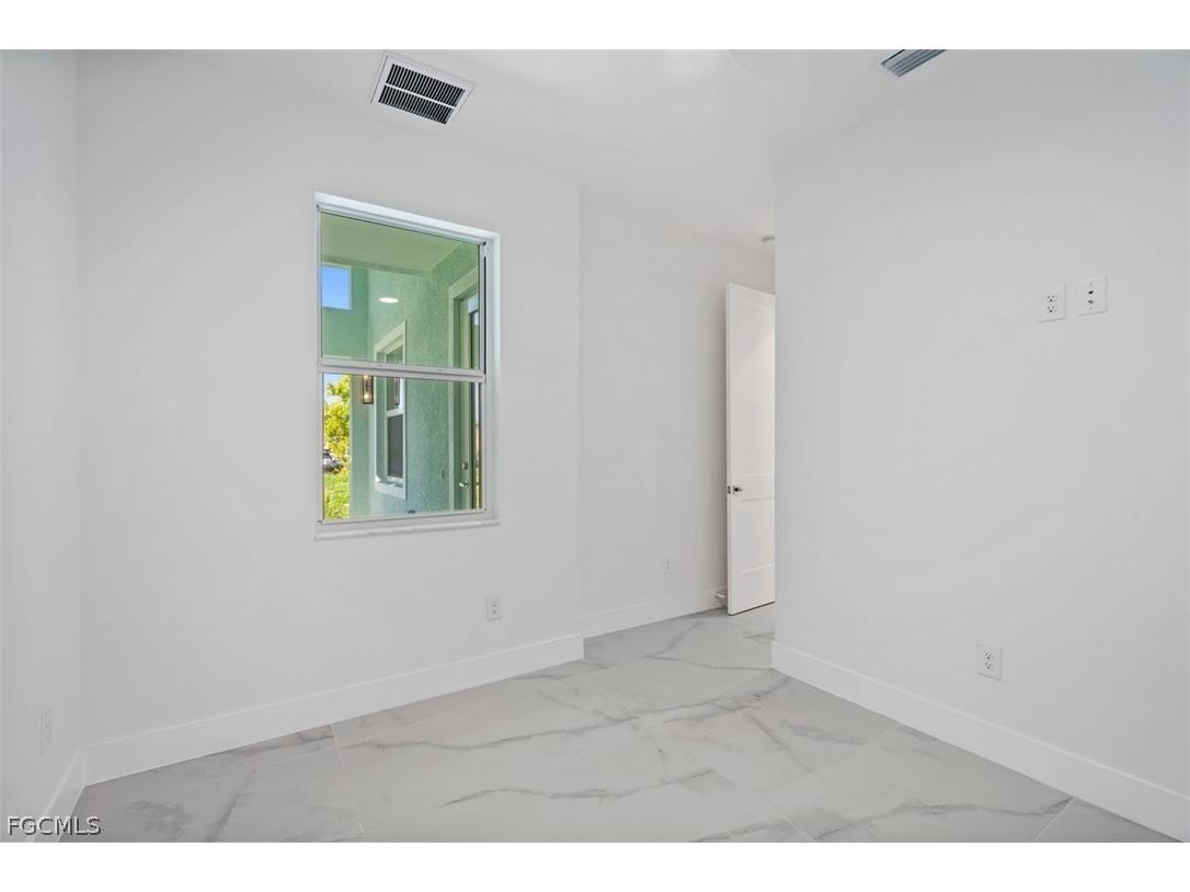 1105 SE 38th Street Cape Coral FL 33904 2026008137 image35