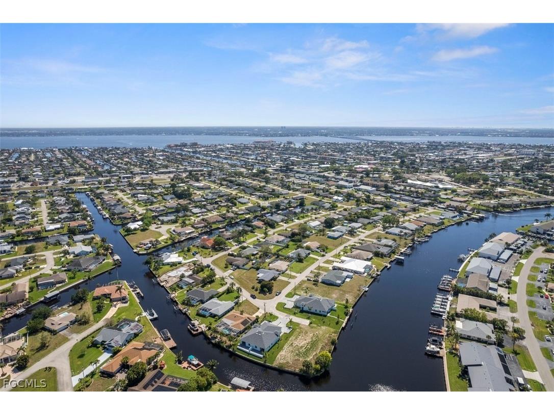 1105 SE 38th Street Cape Coral FL 33904 2026008137 image9