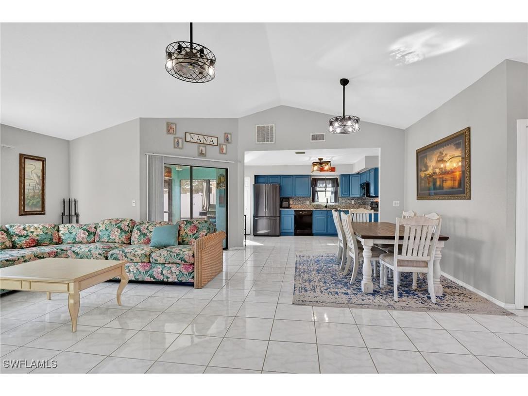 1105 SW 11th Place Cape Coral FL 33991 226000786 image4