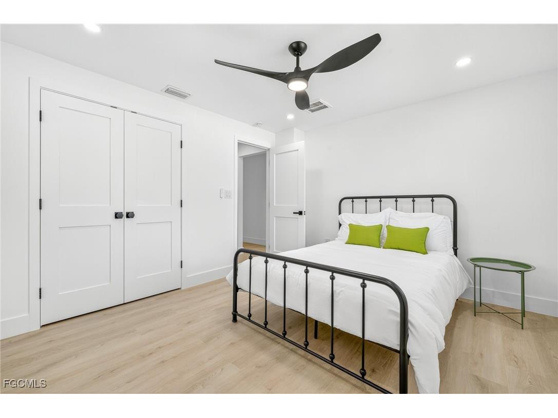 1105 Skiff Place Sanibel FL 33957 2025000104 image18