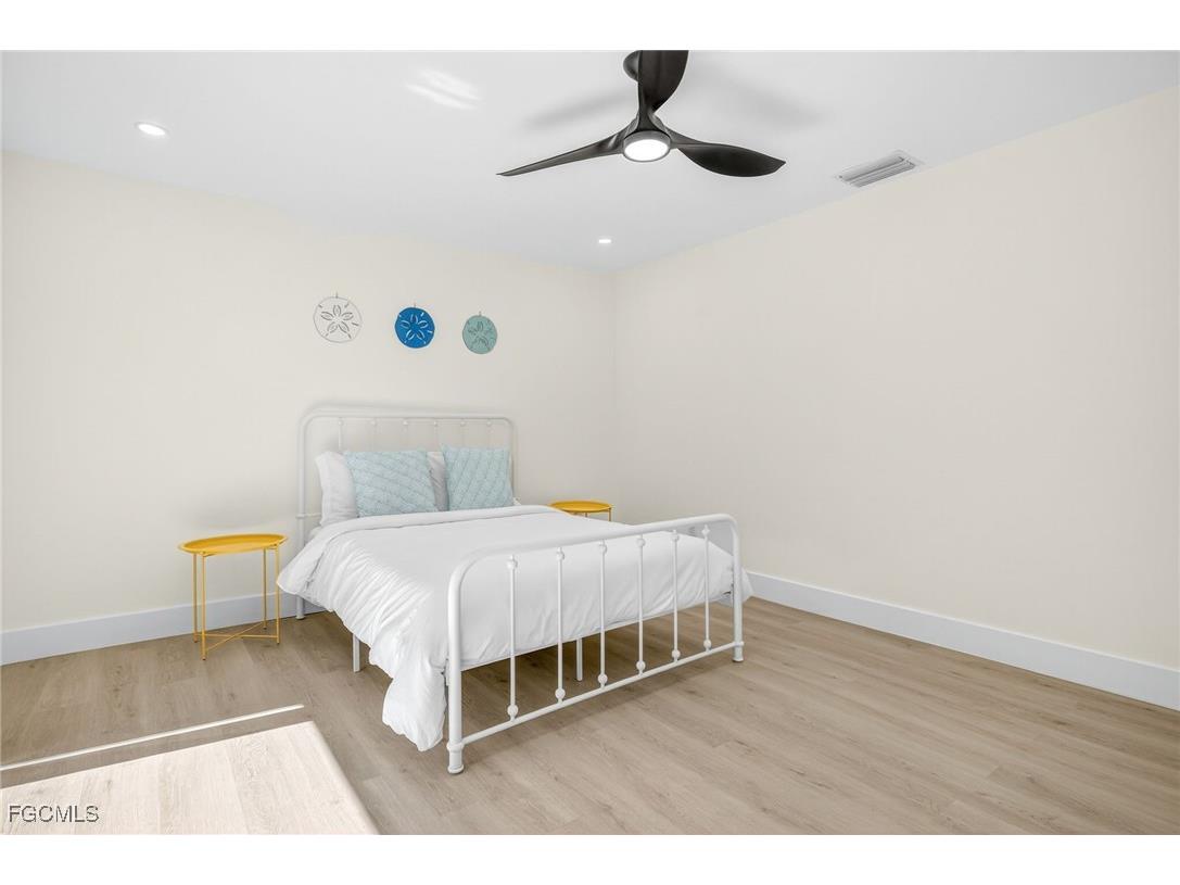 1105 Skiff Place Sanibel FL 33957 2025000104 image21