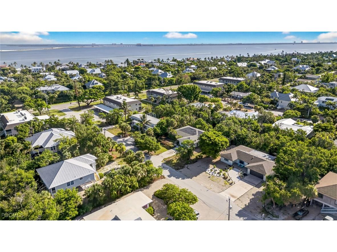 1105 Skiff Place Sanibel FL 33957 2025000104 image37