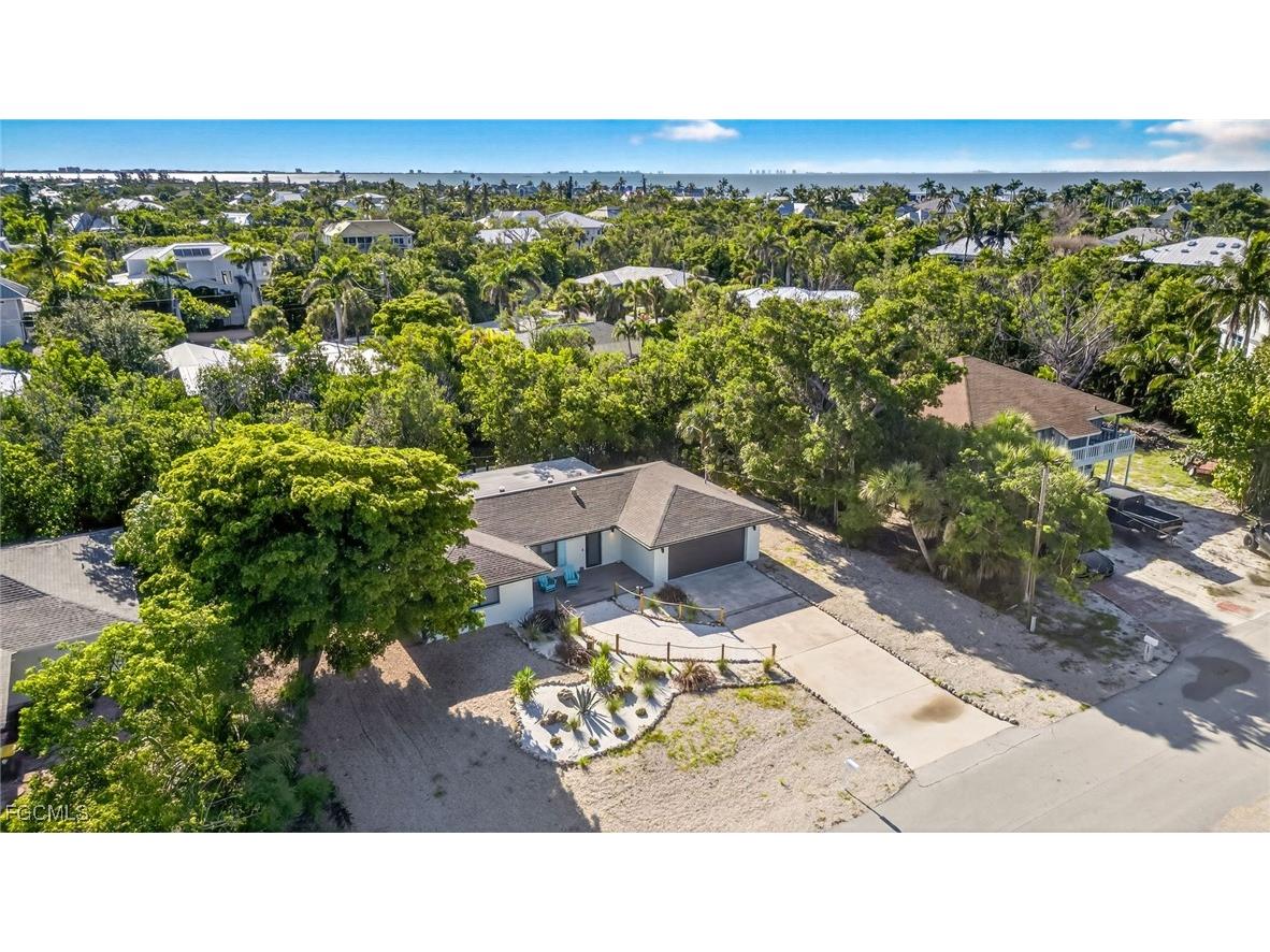 1105 Skiff Place Sanibel FL 33957 2025000104 image39