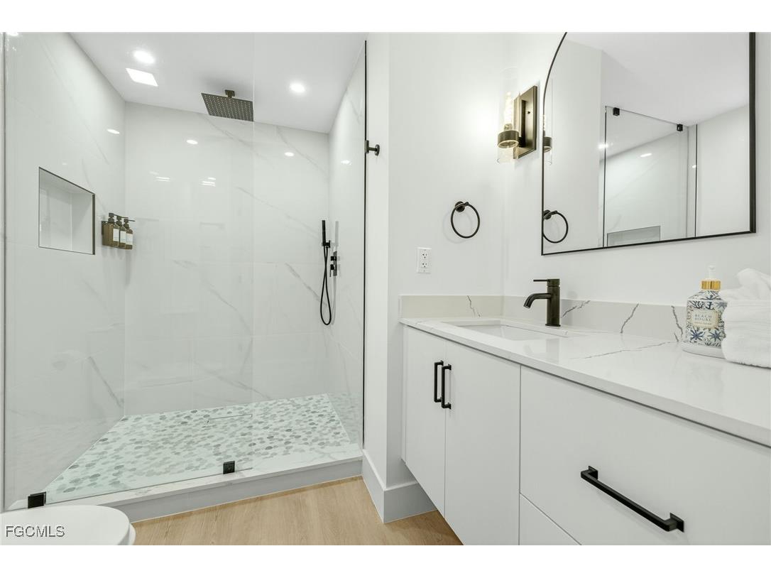 1105 Skiff Place Sanibel FL 33957 2025023197 image26