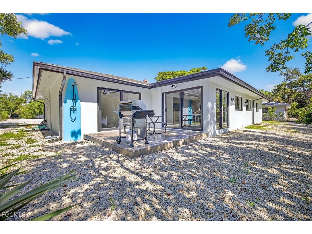 1105 Skiff Place Sanibel FL 33957 2025023197 image31