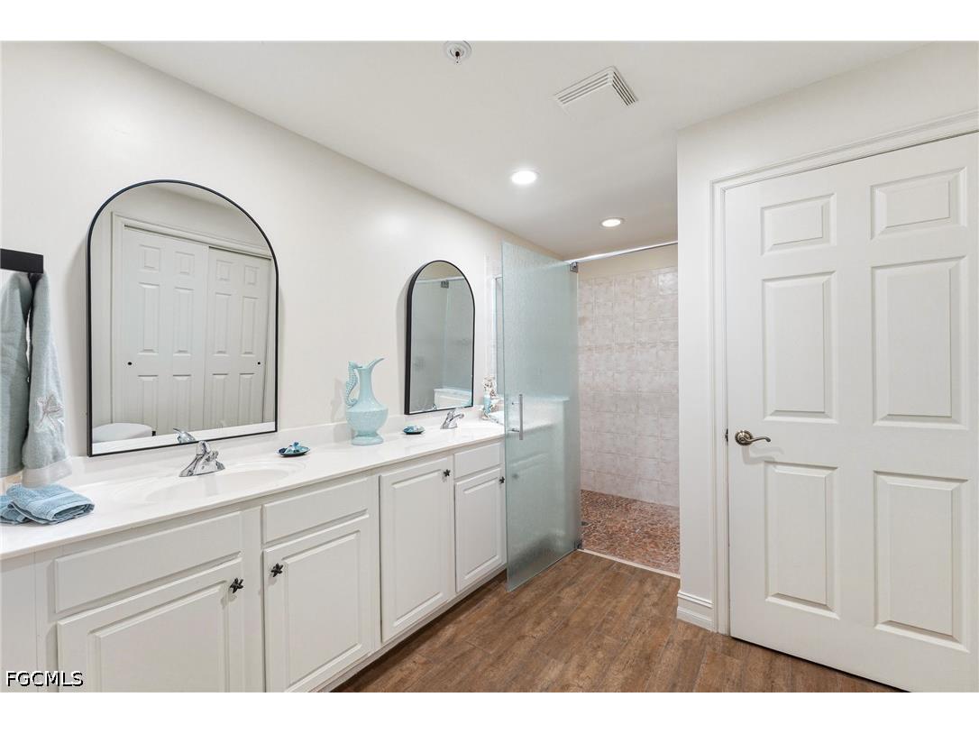 11053 Harbour Yacht Court #101 Fort Myers FL 33908 2026019898 image20