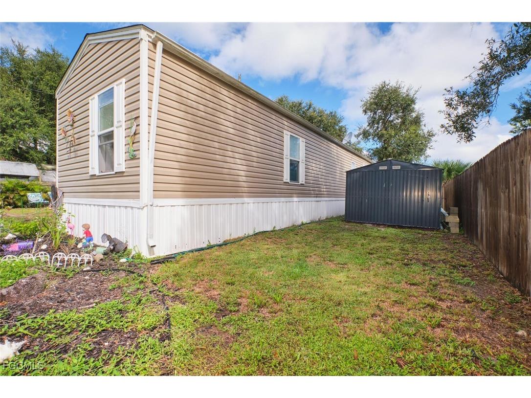 1106 Charles Street Moore Haven FL 33471 2025010150 image36