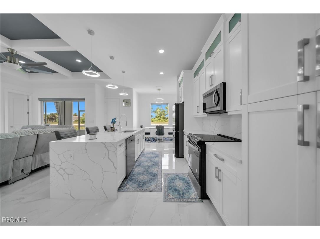 1106 Floyd Avenue S Lehigh Acres FL 33976 2025014819 image11