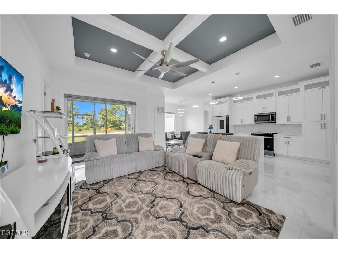 1106 Floyd Avenue S Lehigh Acres FL 33976 2025014819 image12