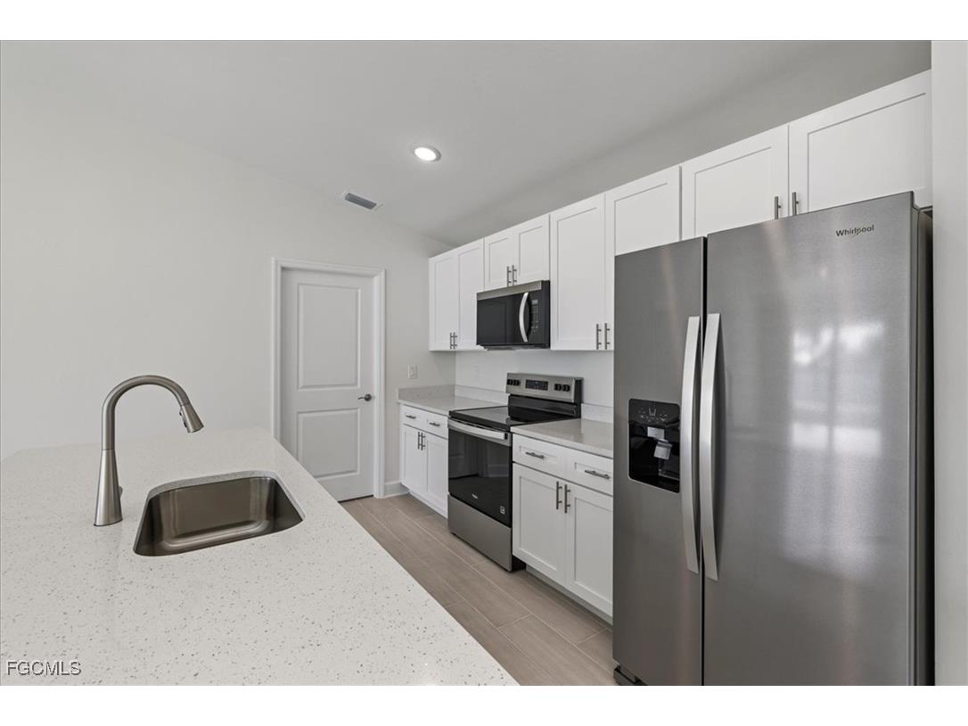 1106 NW 16th Terrace Cape Coral FL 33993 2025019037 image10