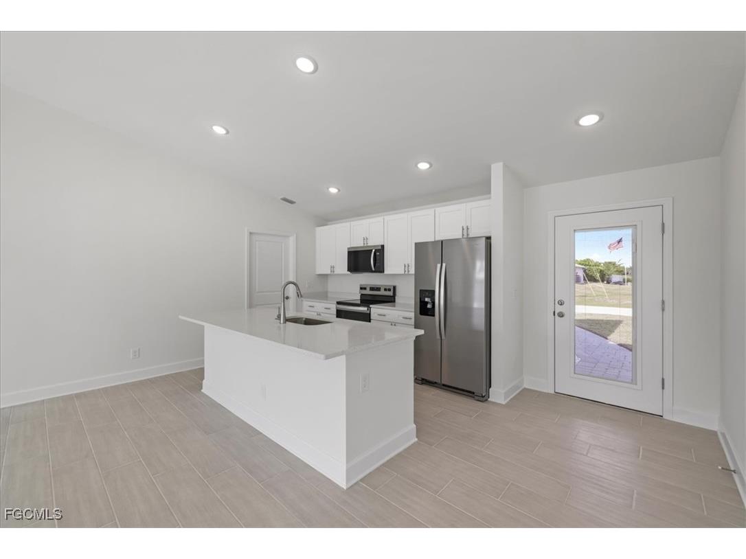 1106 NW 16th Terrace Cape Coral FL 33993 2025019037 image7