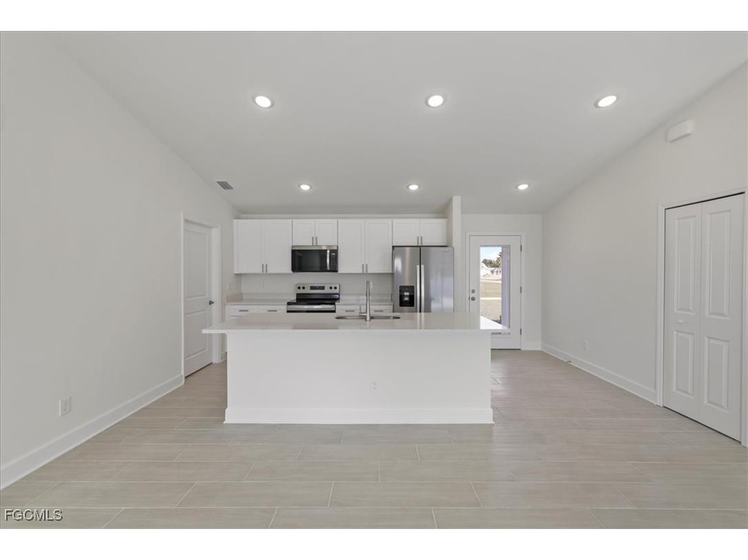 1106 NW 16th Terrace Cape Coral FL 33993 2025019037 image8