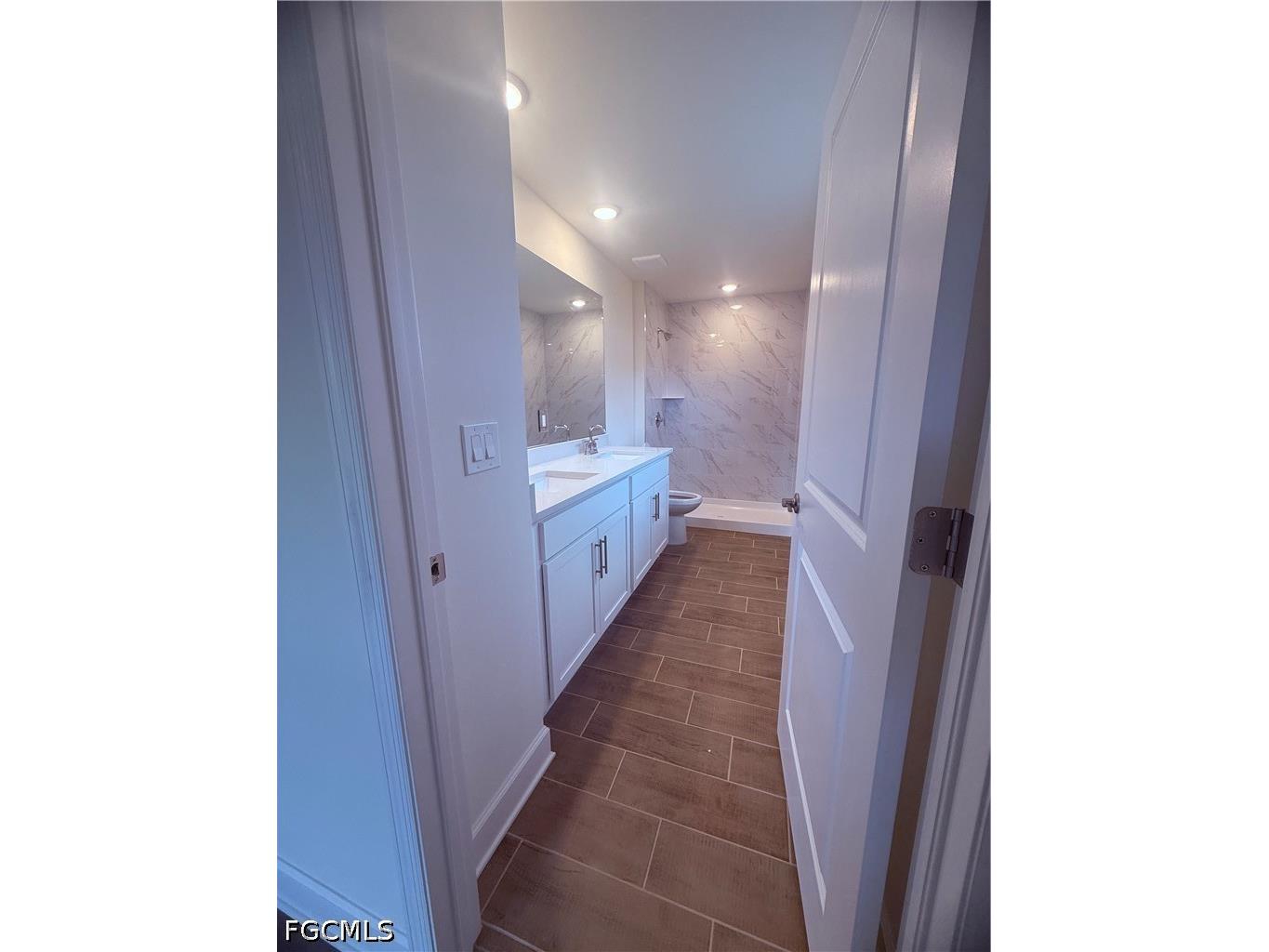 1106 NW 8th Place Cape Coral FL 33993 2026028406 image20