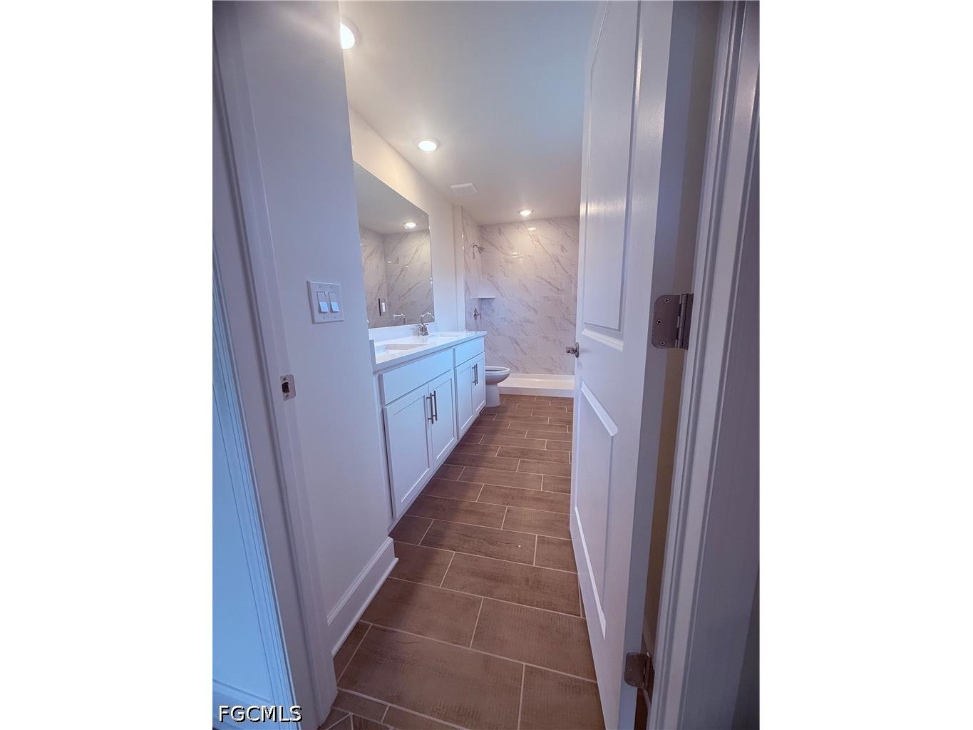 1106 NW 8th Place Cape Coral FL 33993 2026028406 image21