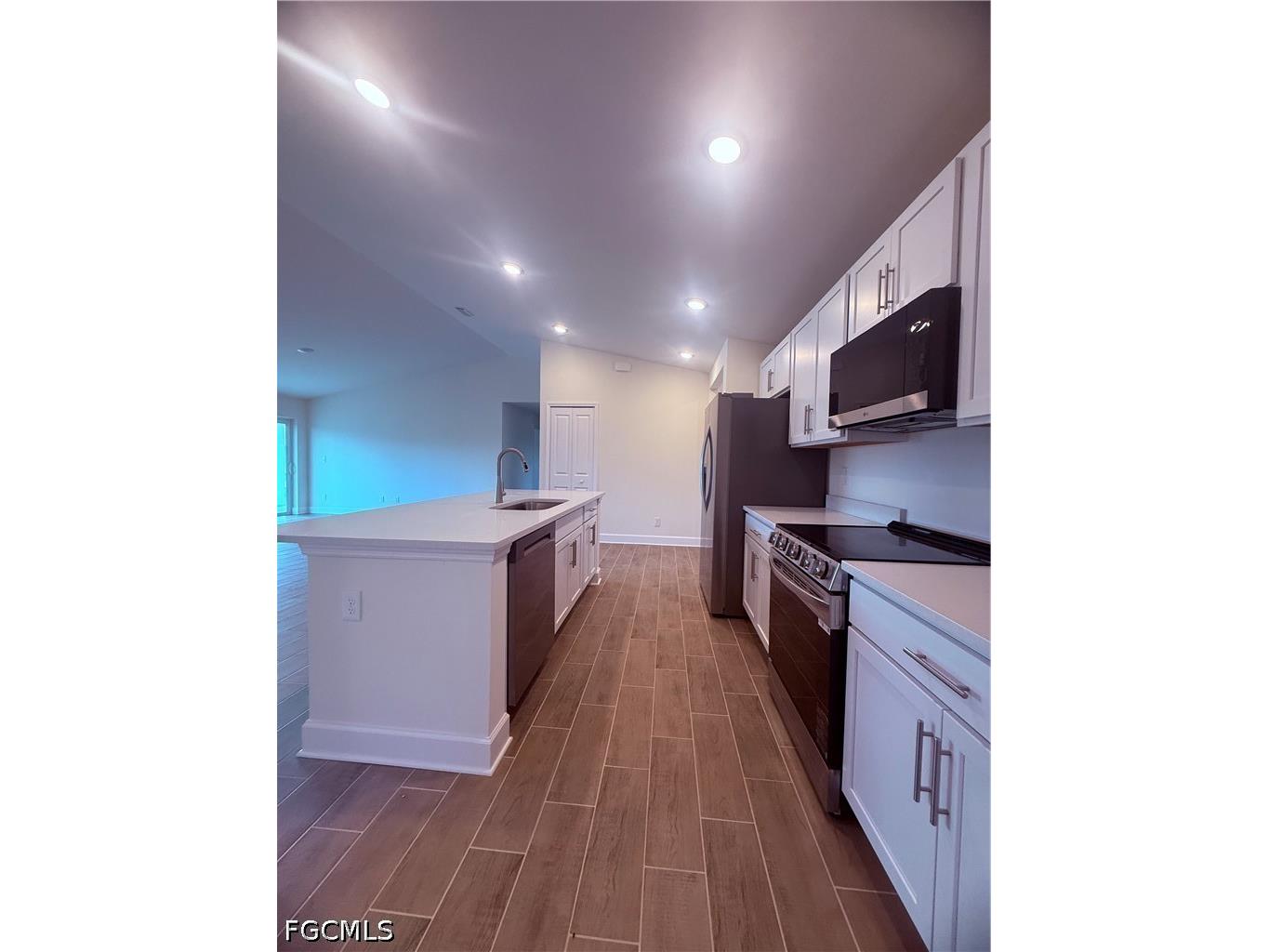 1106 NW 8th Place Cape Coral FL 33993 2026028406 image7