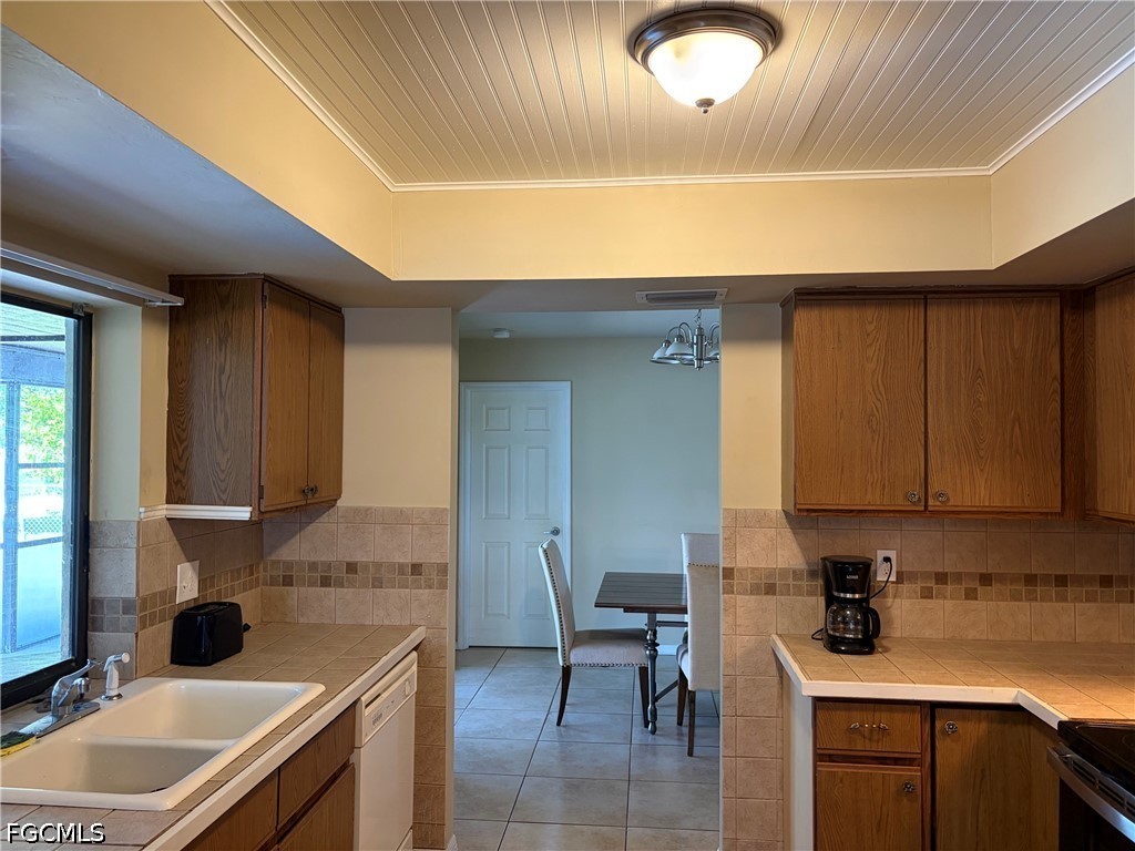 1106 SE 21st Lane Cape Coral FL 33990 2026018781 image5