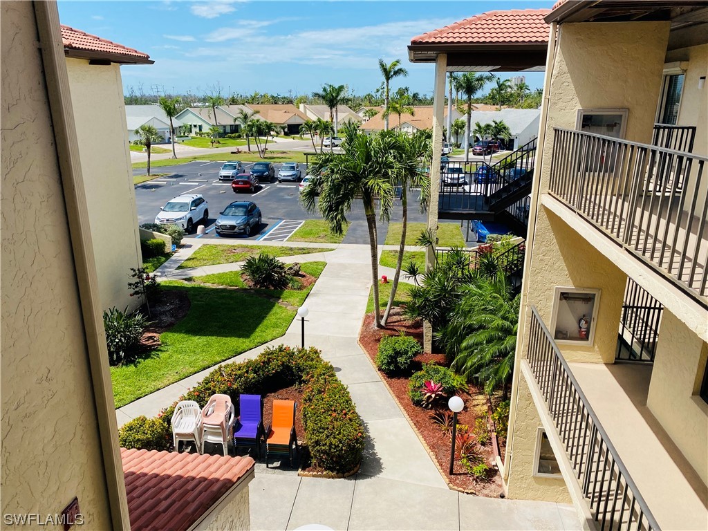 11060 Caravel Circle #305 Fort Myers FL 33908 223028200 image1
