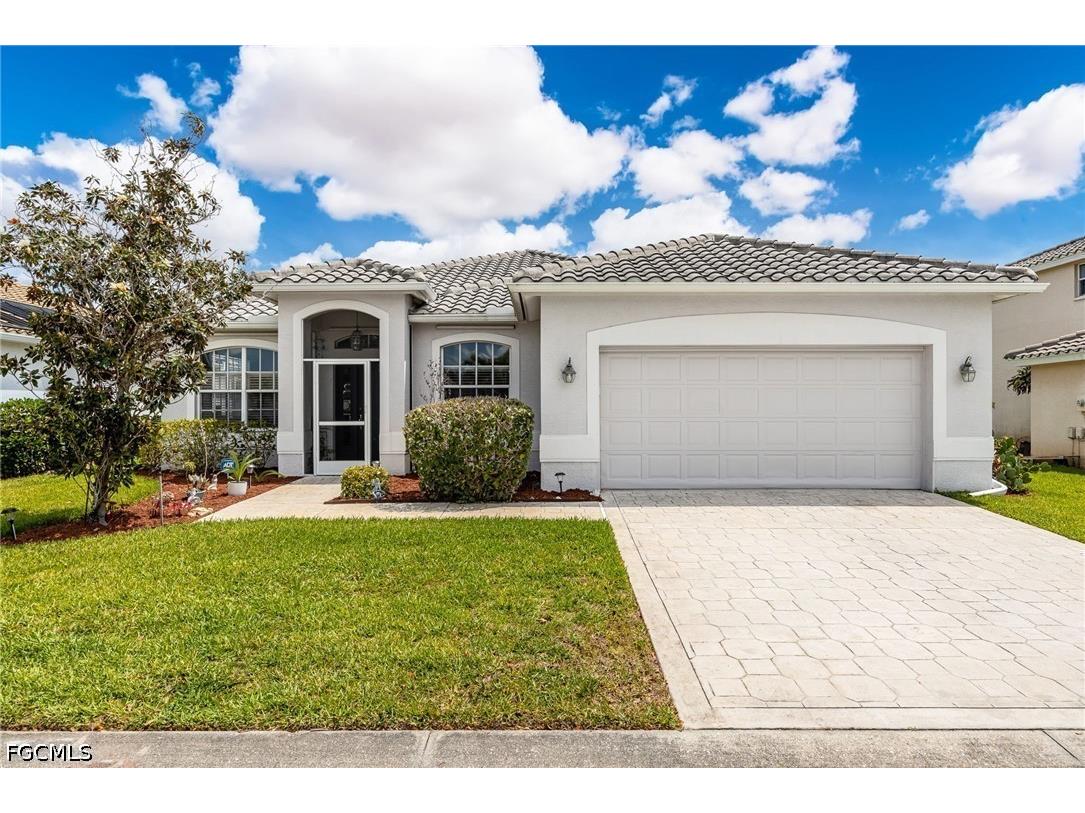 11062 Lakeland Circle Fort Myers FL 33913 2026017717 image1