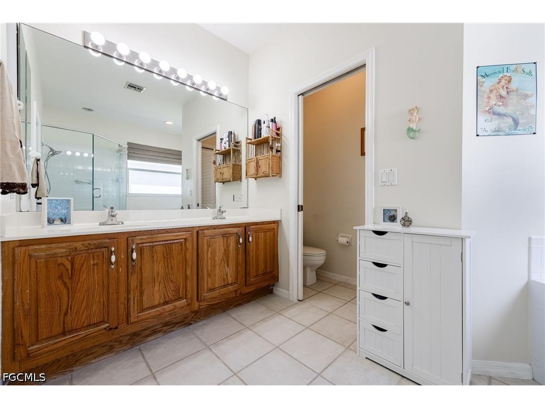 11062 Lakeland Circle Fort Myers FL 33913 2026017717 image15