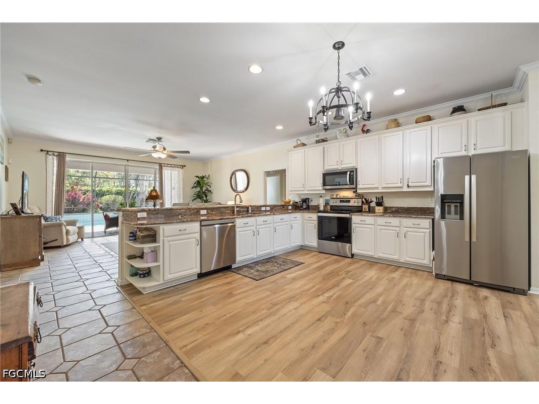 11062 Lakeland Circle Fort Myers FL 33913 2026017717 image3