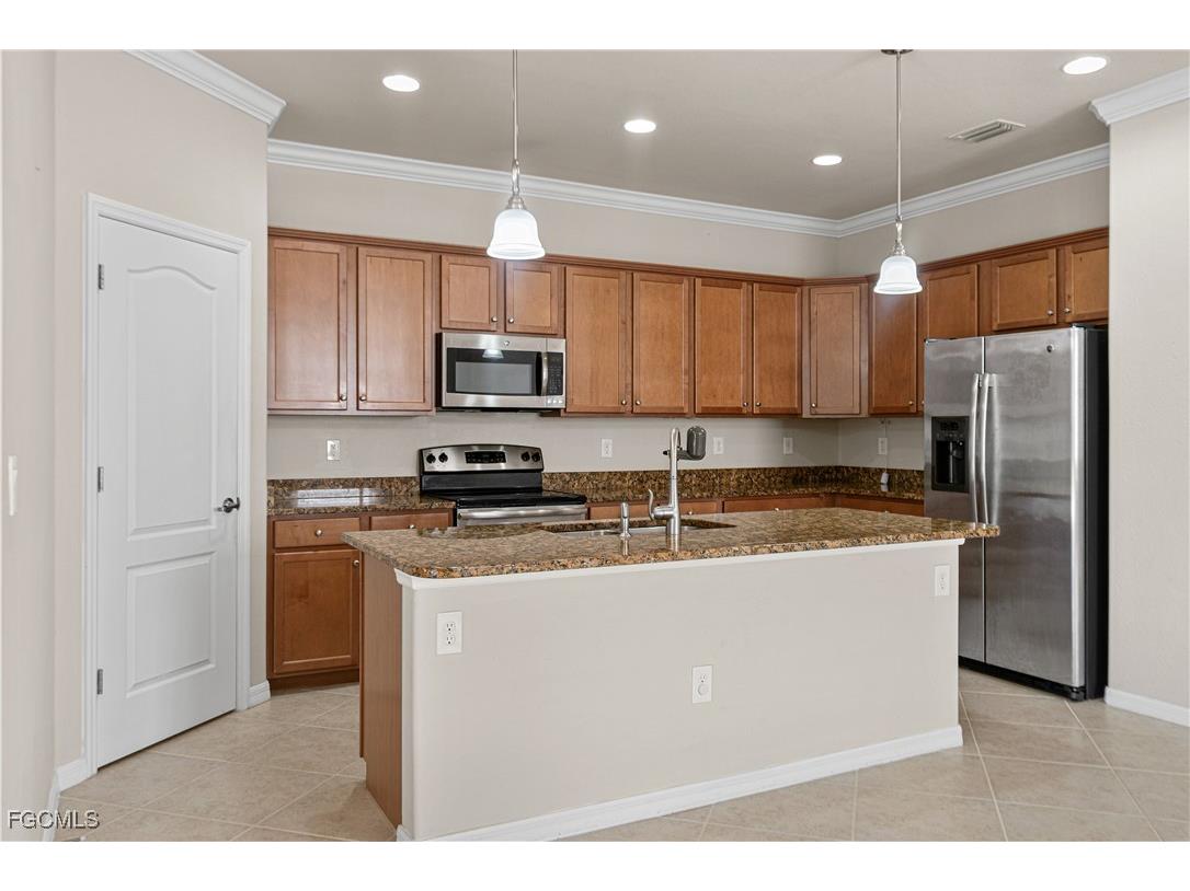 11064 Cherry Laurel Drive Fort Myers FL 33912 2025022850 image10