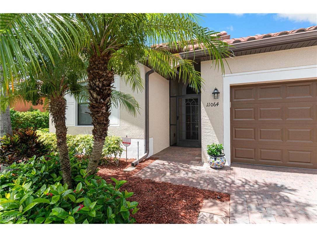 11064 Cherry Laurel Drive Fort Myers FL 33912 2025022850 image3