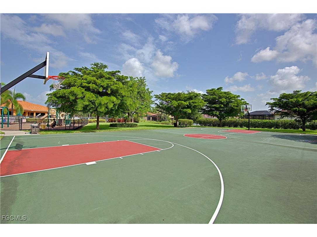 11064 Cherry Laurel Drive Fort Myers FL 33912 2025022850 image36