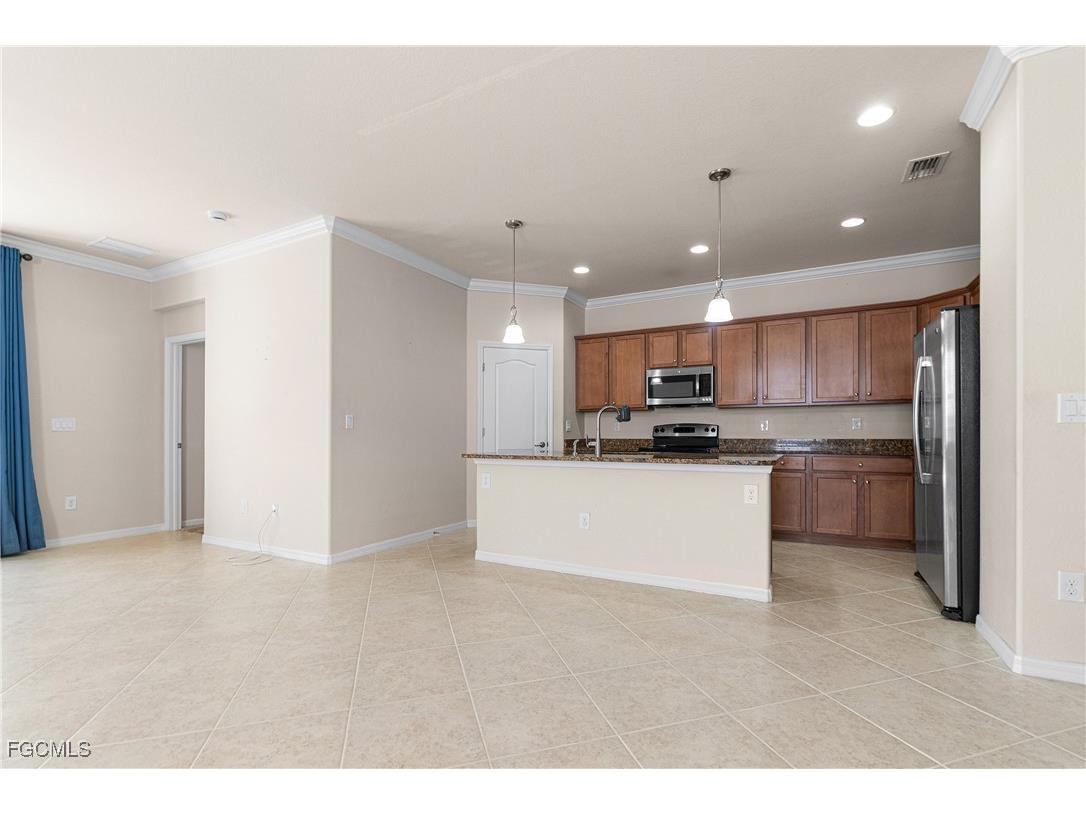 11064 Cherry Laurel Drive Fort Myers FL 33912 2025022850 image6