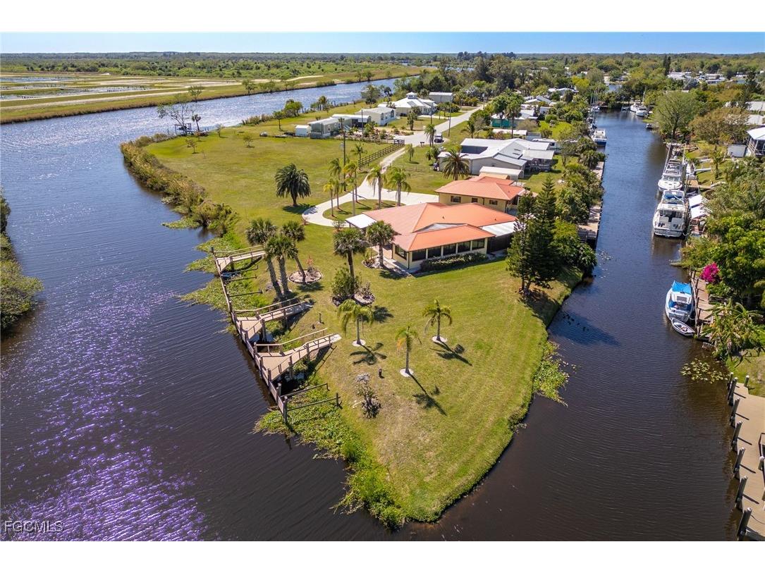 1107 E Anchor Lane Moore Haven FL 33471 2025008519 image1