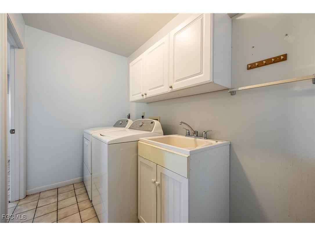 1107 E Anchor Lane Moore Haven FL 33471 2025008519 image18