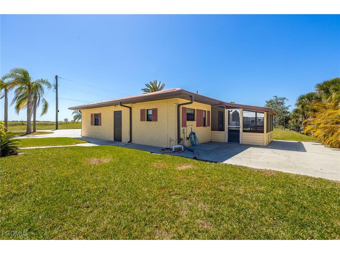 1107 E Anchor Lane Moore Haven FL 33471 2025008519 image25