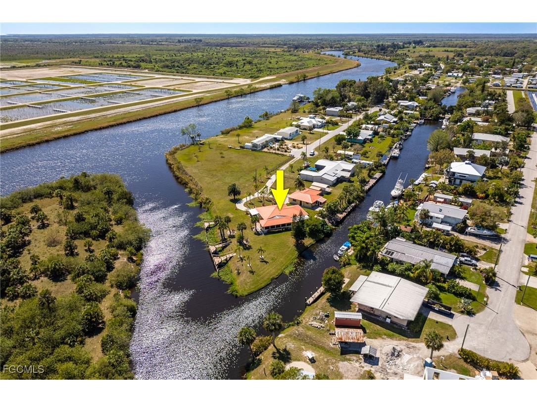 1107 E Anchor Lane Moore Haven FL 33471 2025008519 image4