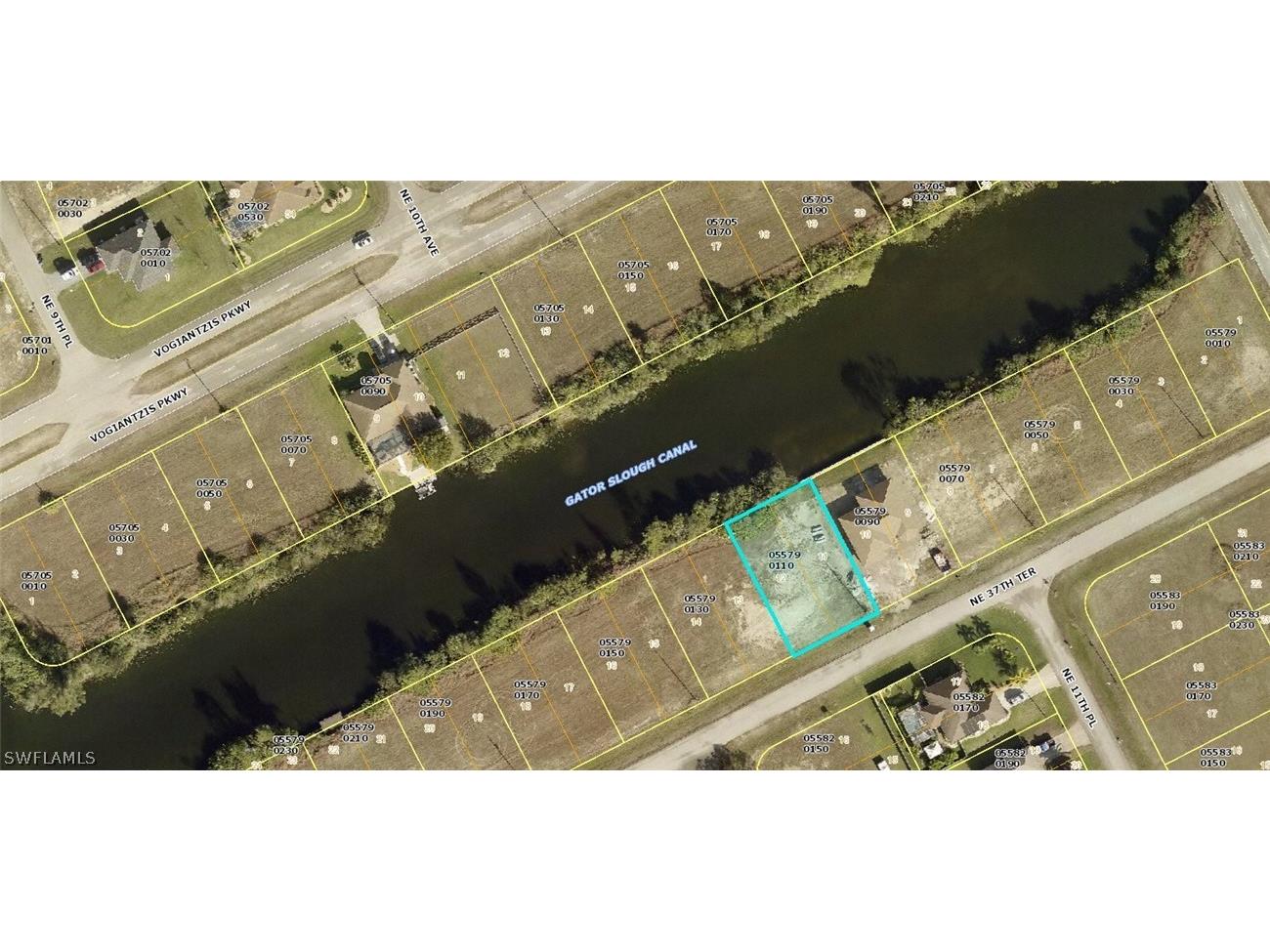 1107 NE 37th Terrace Cape Coral FL 33909 222075267 image1