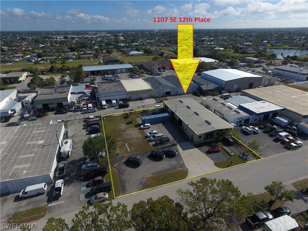 1107 SE 12th Place Cape Coral FL 33990 223084885 image1