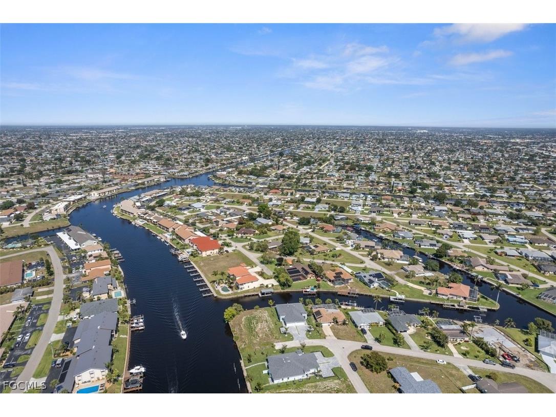1107 SE 38th Street Cape Coral FL 33904 2026008139 image10