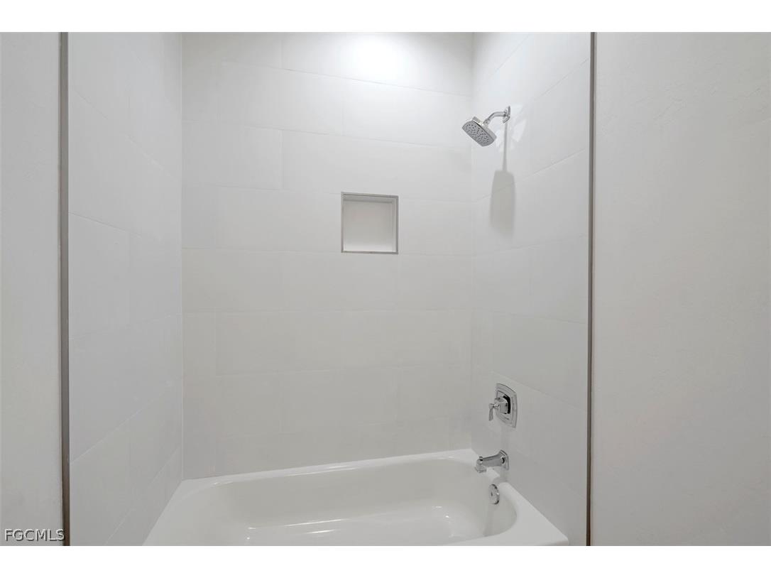 1107 SE 38th Street Cape Coral FL 33904 2026008139 image24