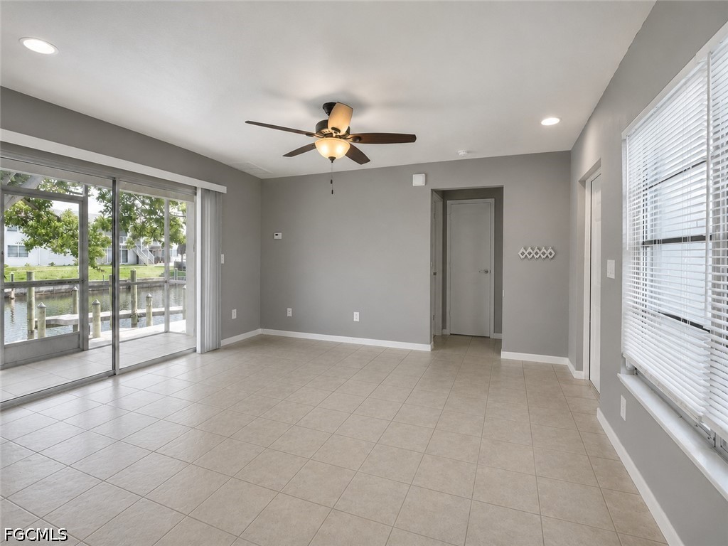 1107 SE 46th Lane #E Cape Coral FL 33904 2026025140 image3