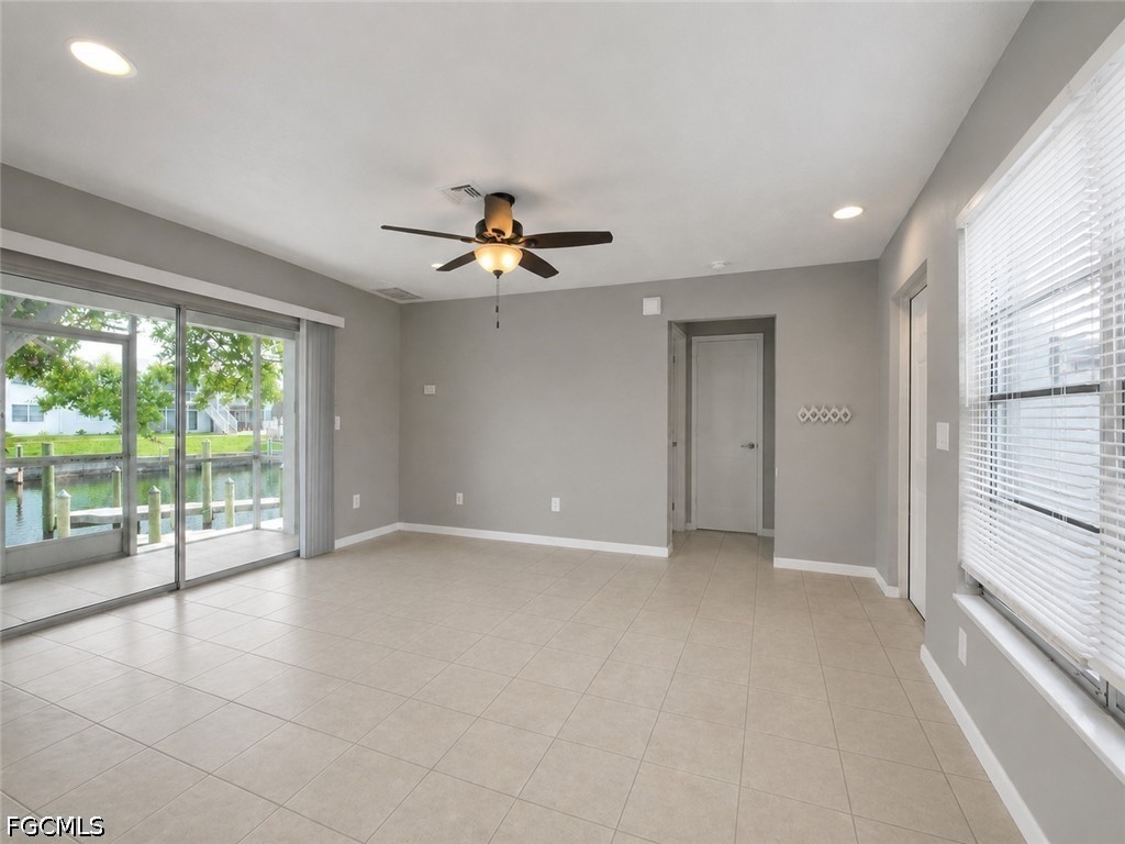 1107 SE 46th Lane #E Cape Coral FL 33904 2026025140 image4