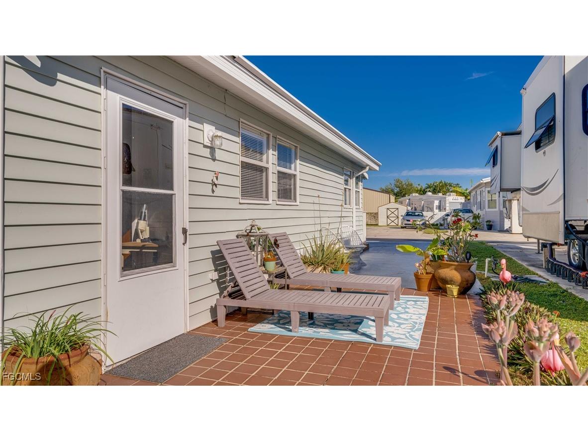 11077 Sunburst Lane Fort Myers FL 33908 2025018062 image25