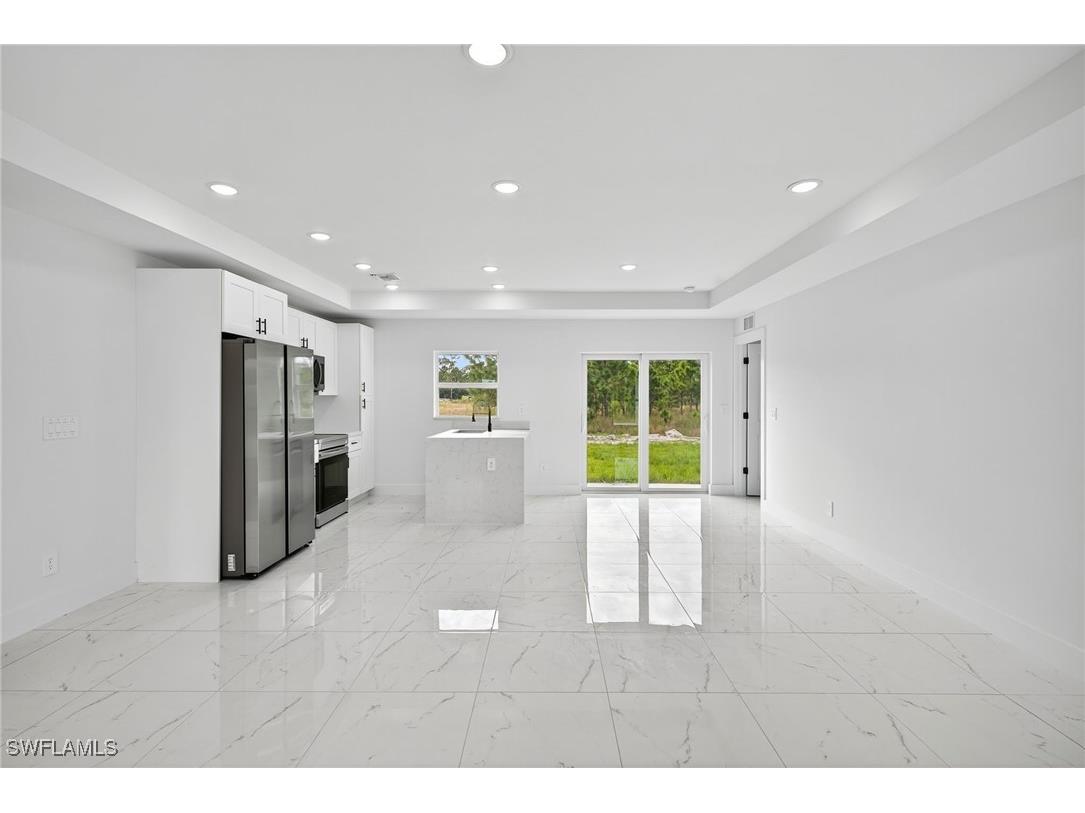 1108 Eauclaire Street E Lehigh Acres FL 33974 225081362 image4