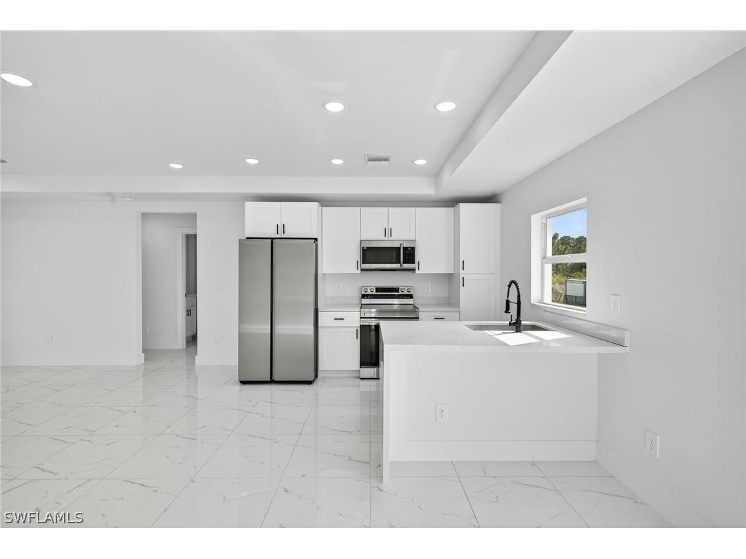 1108 Eauclaire Street E Lehigh Acres FL 33974 226008539 image8