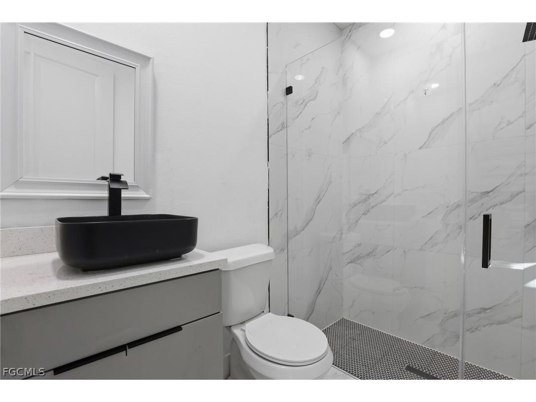 1108 NE 19th Terrace Cape Coral FL 33909 2026012009 image5