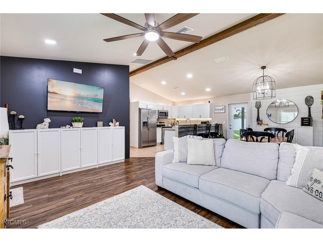 1108 SW 11th Avenue Cape Coral FL 33991 2025010750 image10