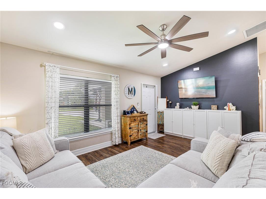 1108 SW 11th Avenue Cape Coral FL 33991 2025010750 image12